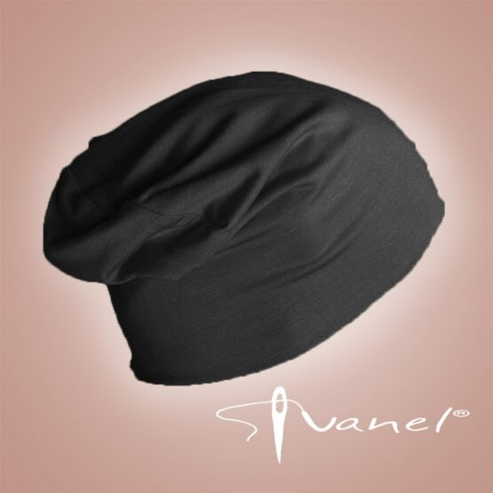 шапка от трико от онлайн магазин на ателие Иванел, черно