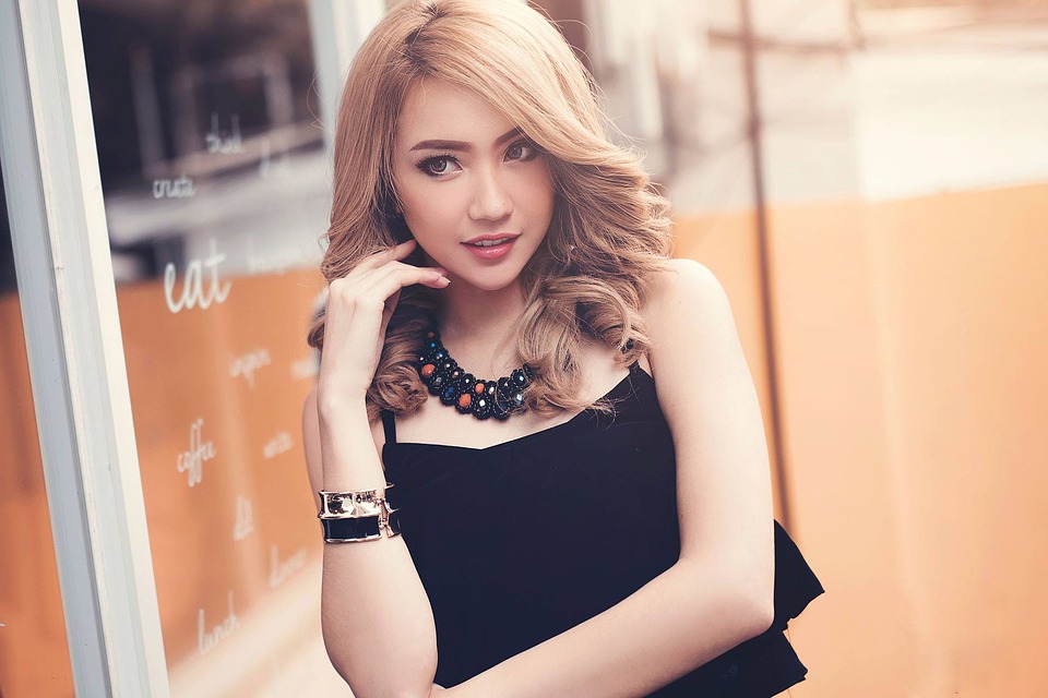 woman-1477091_960_720